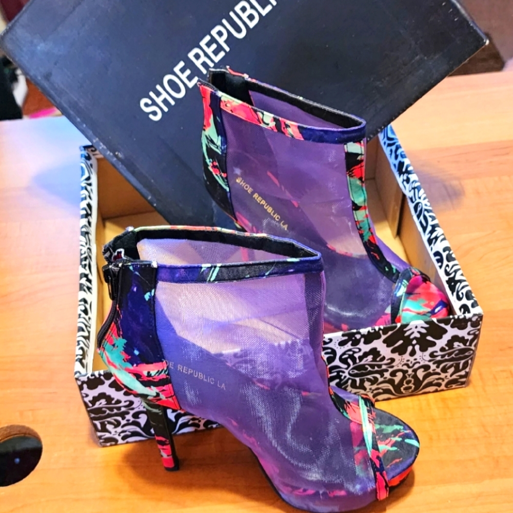 4in purple/multi colored heel